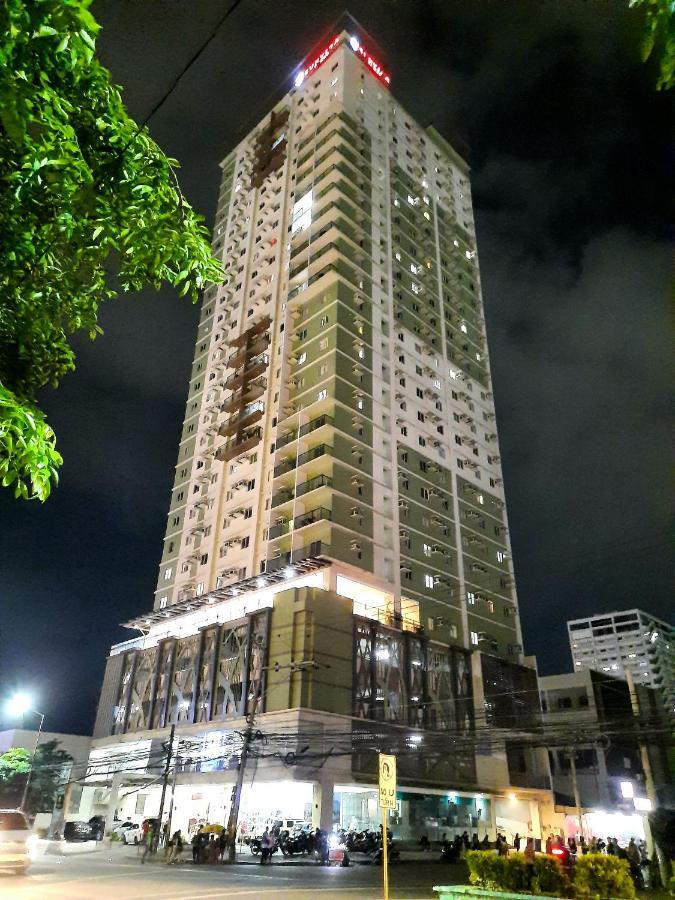 1809 Sunvida Tower Condo Across Sm City Cebu Exterior foto
